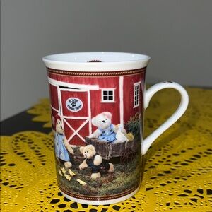 NWOT Boyds Bears Red and White Farmhouse Mug